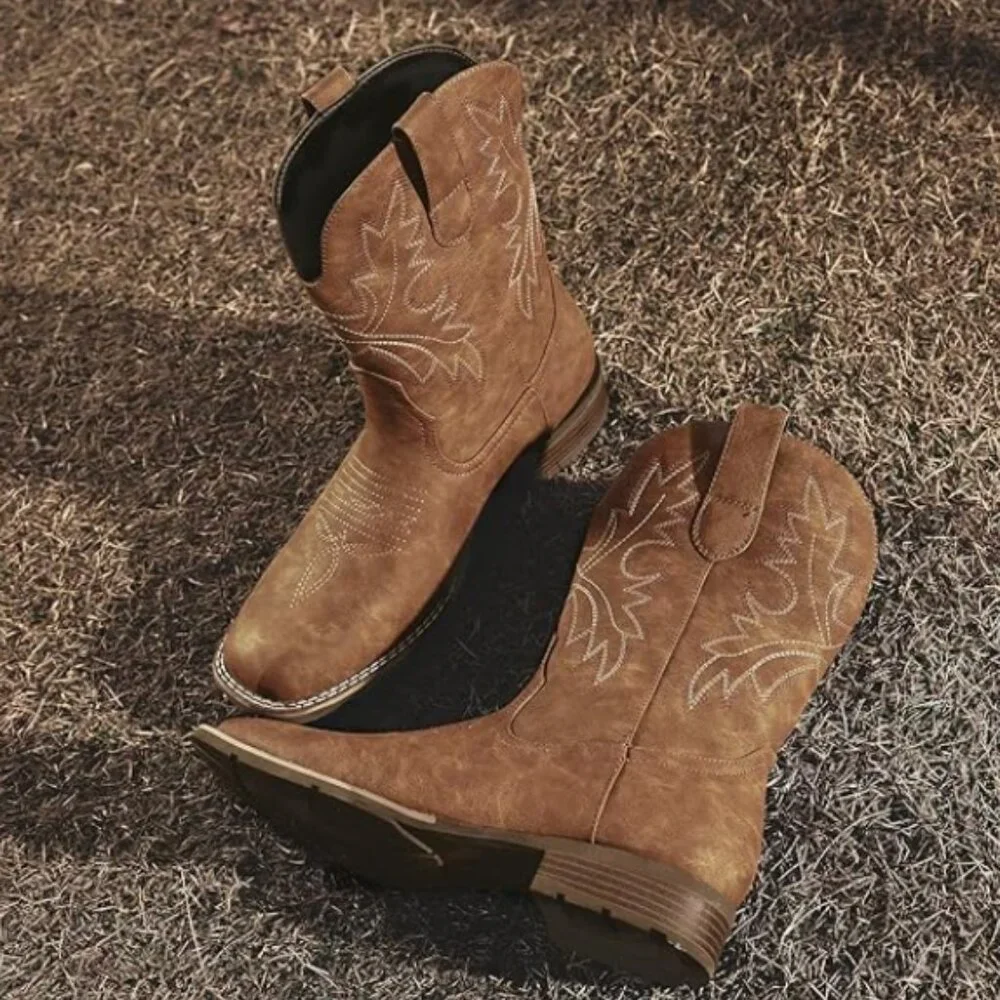 Men’s Western Cowboy Boots – Classic Embroidered Square Toe